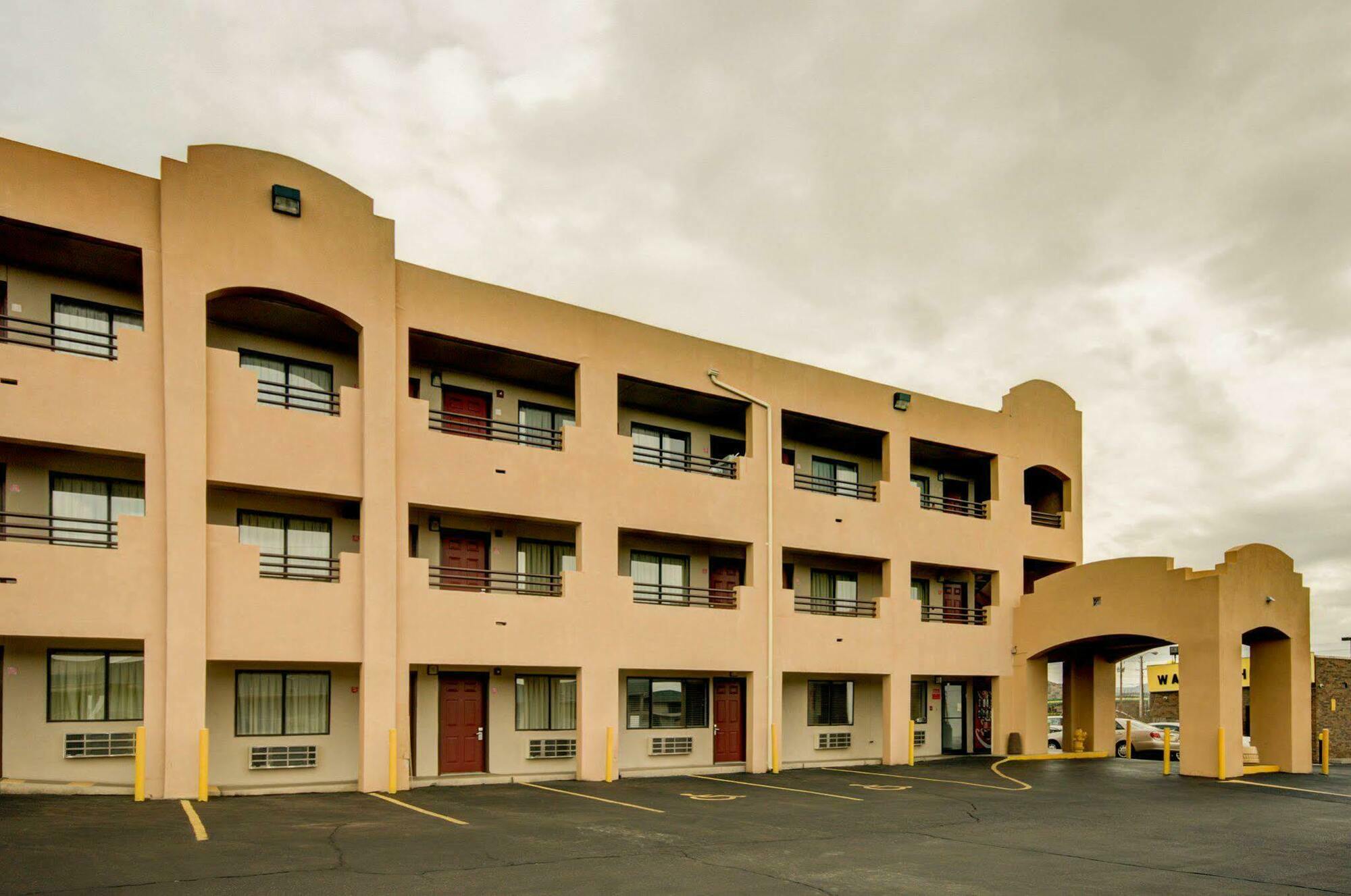 Econo Lodge East Albuquerque Extérieur photo